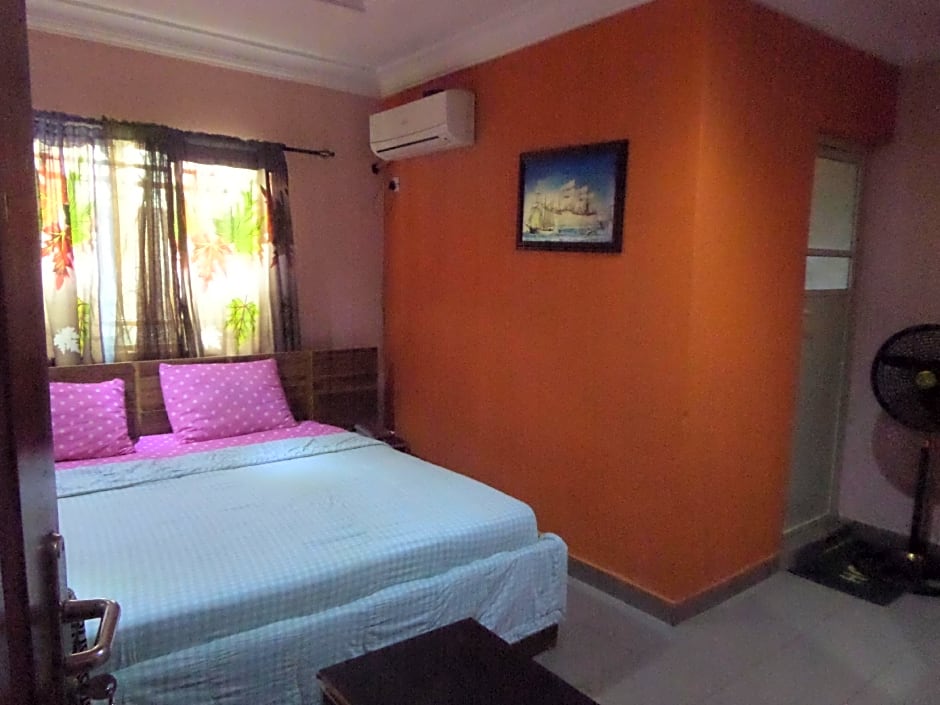 Fatty K Hotel and Suites