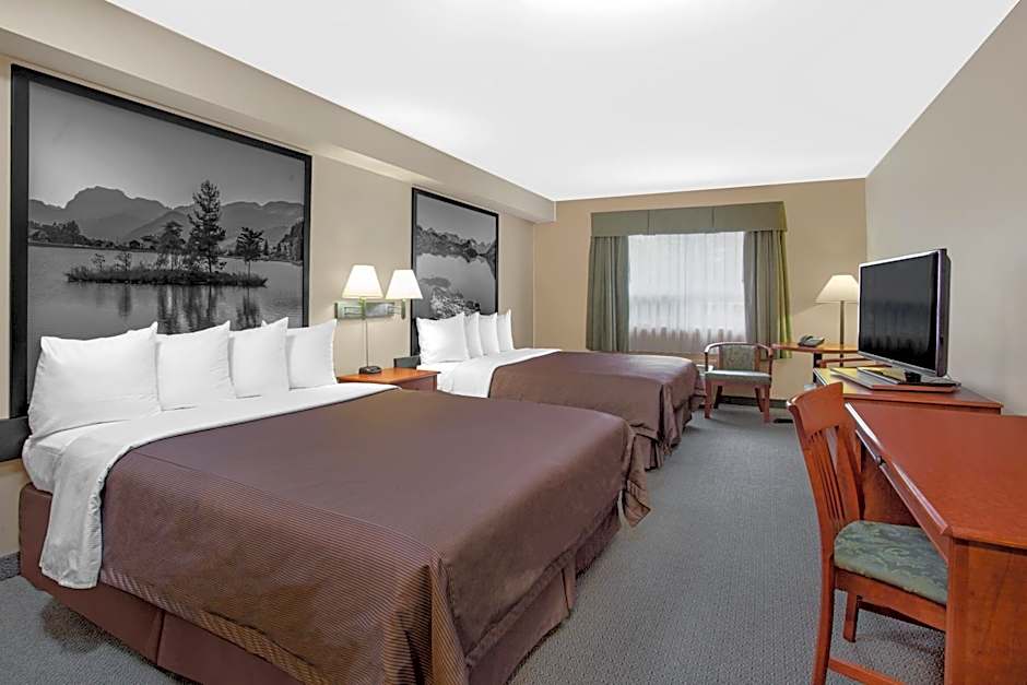 Super 8 by Wyndham Sault Ste Marie On
