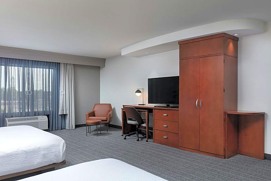 Courtyard by Marriott Wichita at Old Town