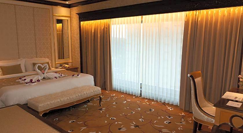 Puteri Wing - Riverside Majestic Hotel