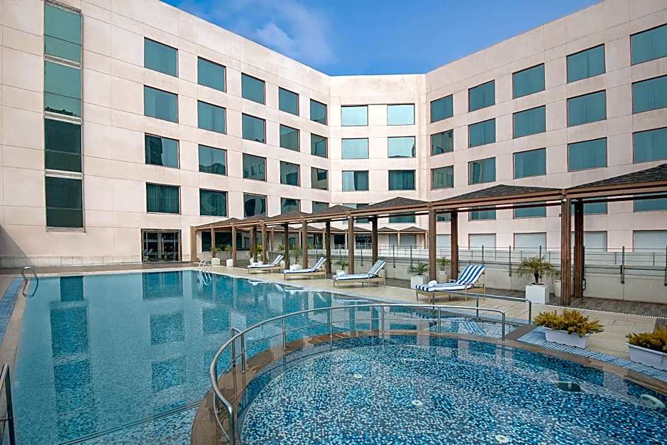 Hotel Radisson Blu Kaushambi Delhi NCR