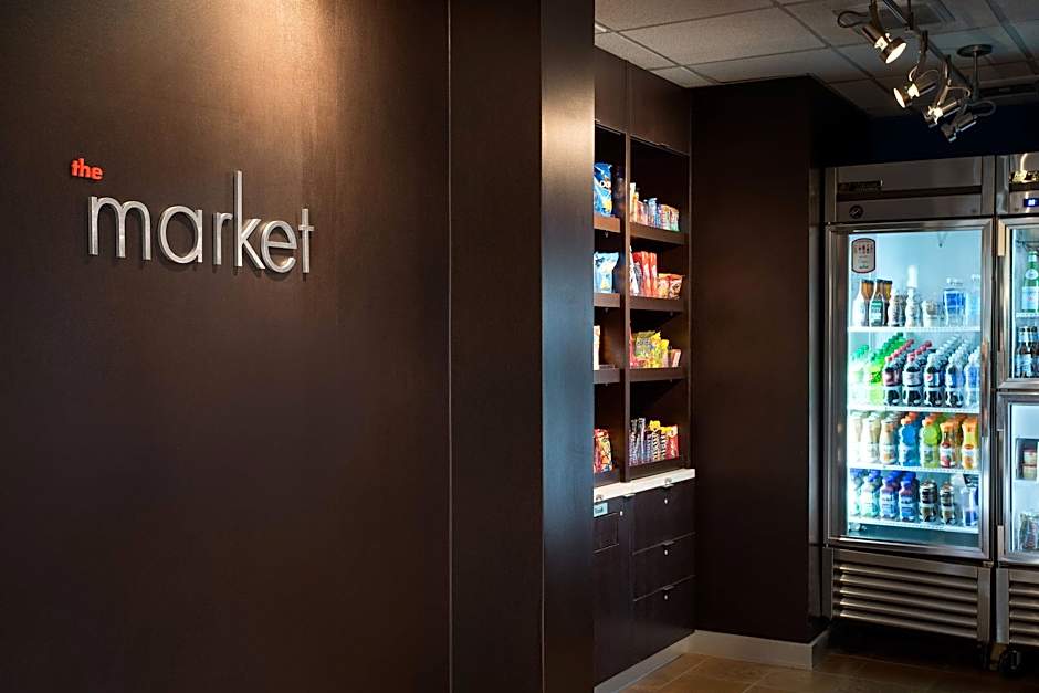 Courtyard by Marriott Denver Central Park