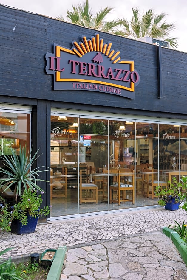 Muthu Clube Praia da Oura