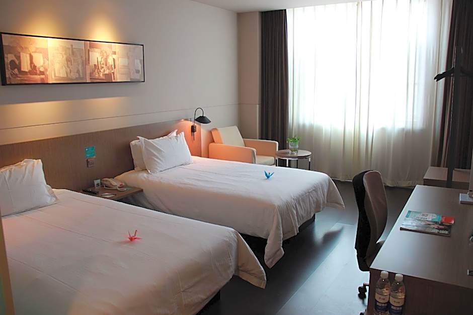 JinJiang Inn Select Anyang Preschool Teachers College