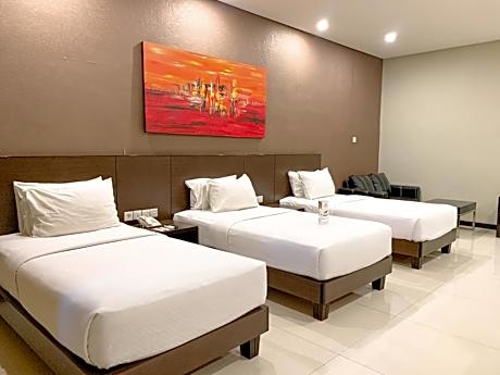 Triple Room