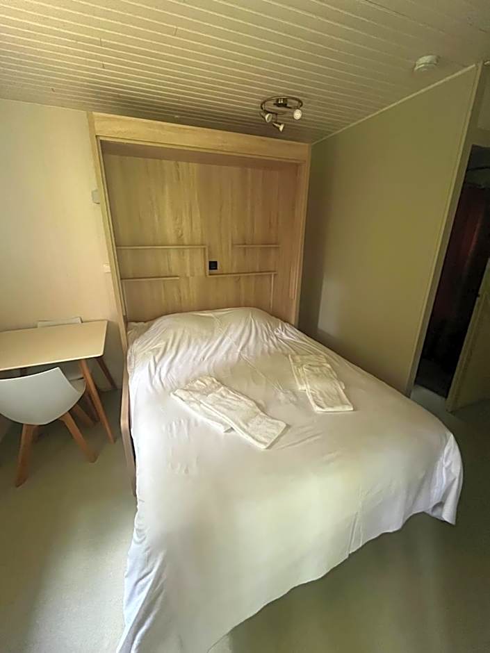 Photo 1 of 6 of 1 Bedroom Chalet