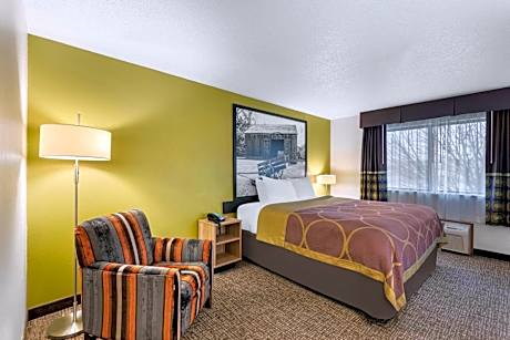 King Suite with Sofa Bed - Non-Smoking