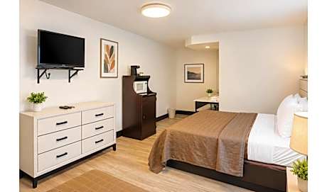 Queen Bed