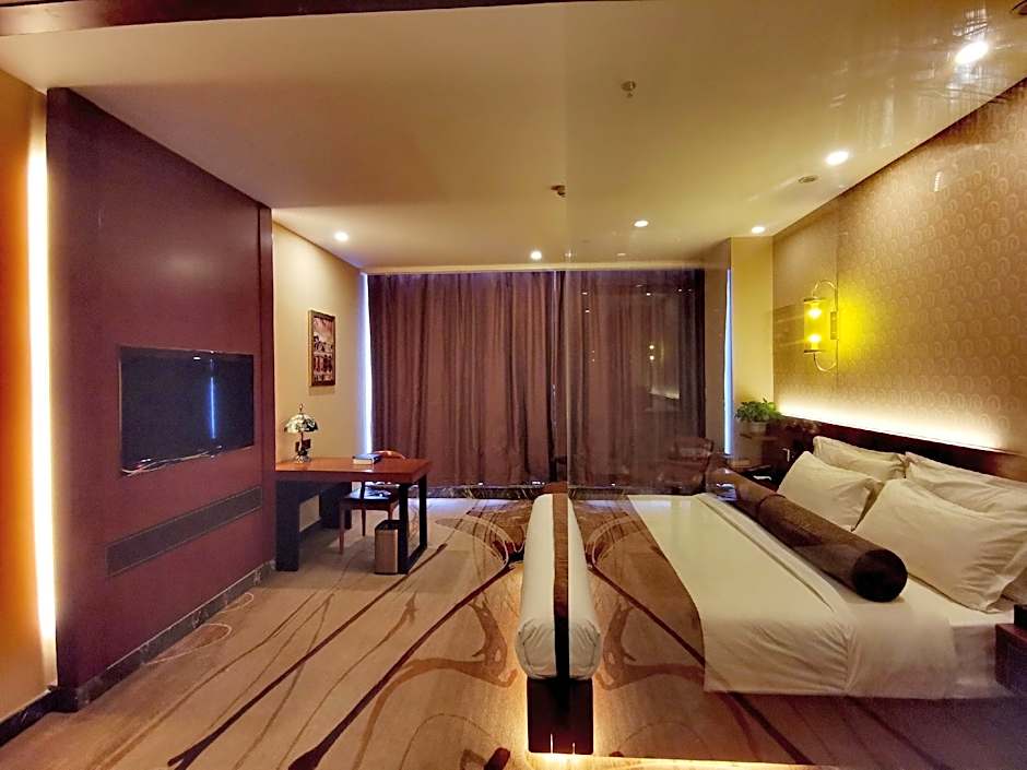 James Joyce Coffetel Golmud Huaxing Plaza Branch