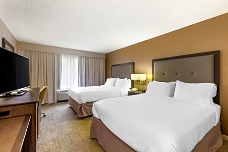 Queen Room with Two Queen Beds - Accessible/Non-Smoking