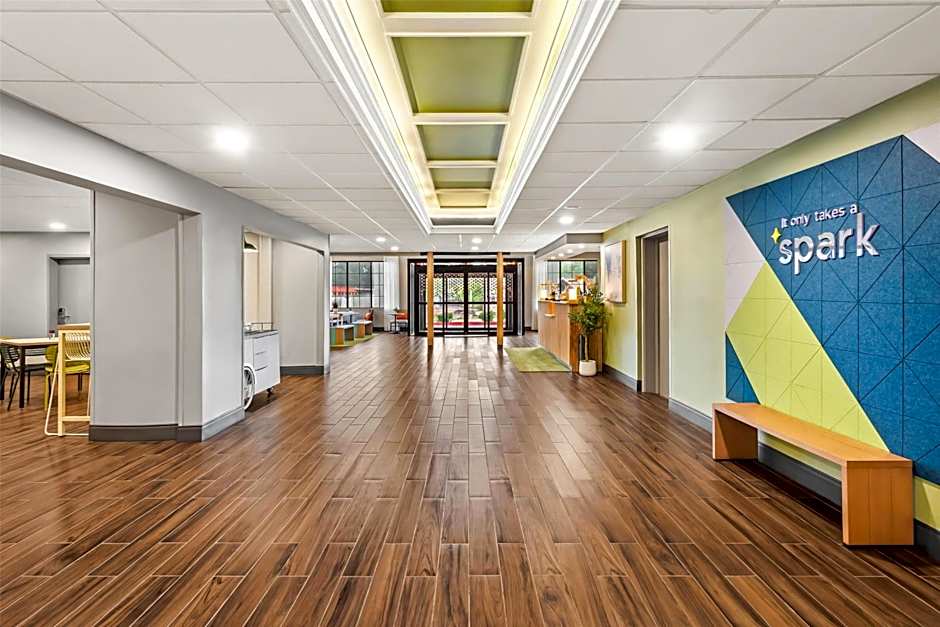 Spark by Hilton Duluth