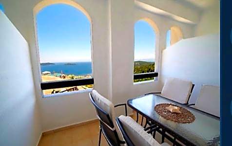 GoldenHill Studios&apartments