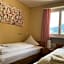 Hotel Falknerei Galina