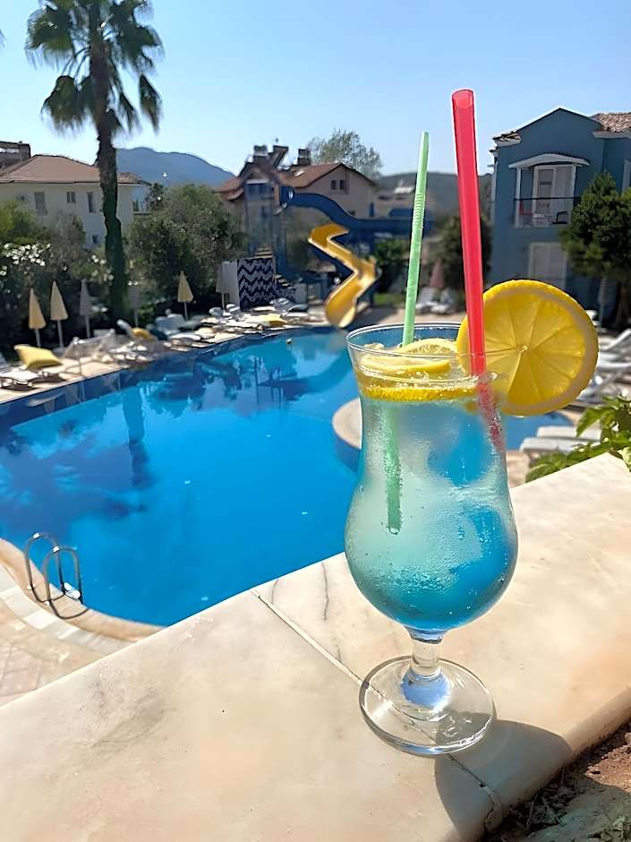 Blue Pearl Hotel Villas