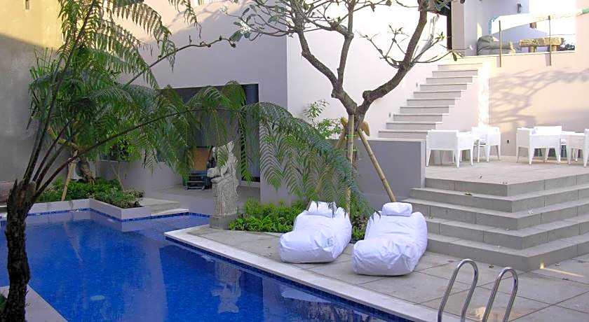 Scala – Bed and Beyond Hotel