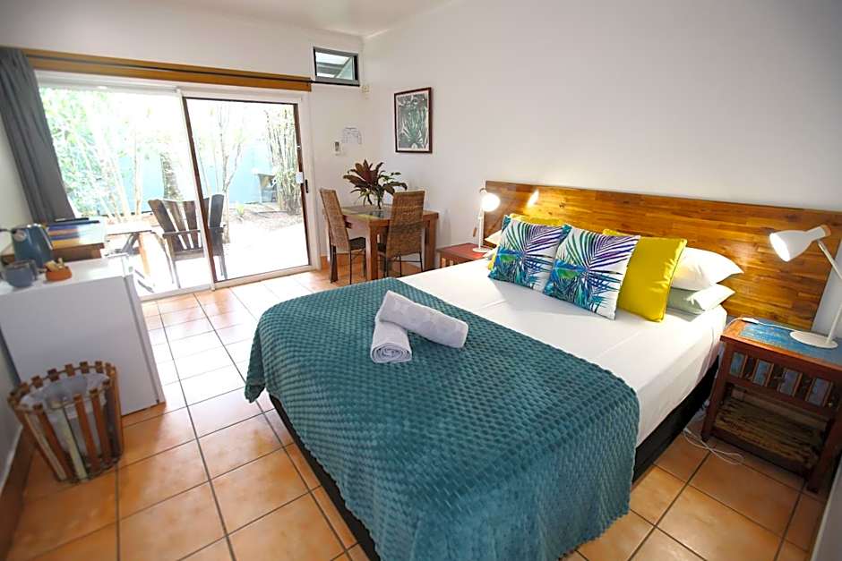 Photo 1 of 40 of Rainforest Motel