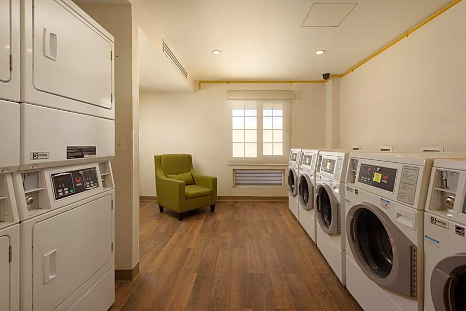 Extended Suites Ciudad del Carmen Aeropuerto