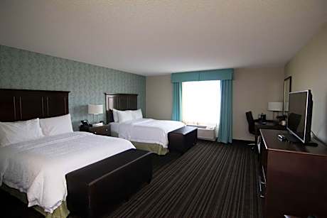 Queen Room with Two Queen Beds - Mobility and Hearing Access/Non-Smoking
