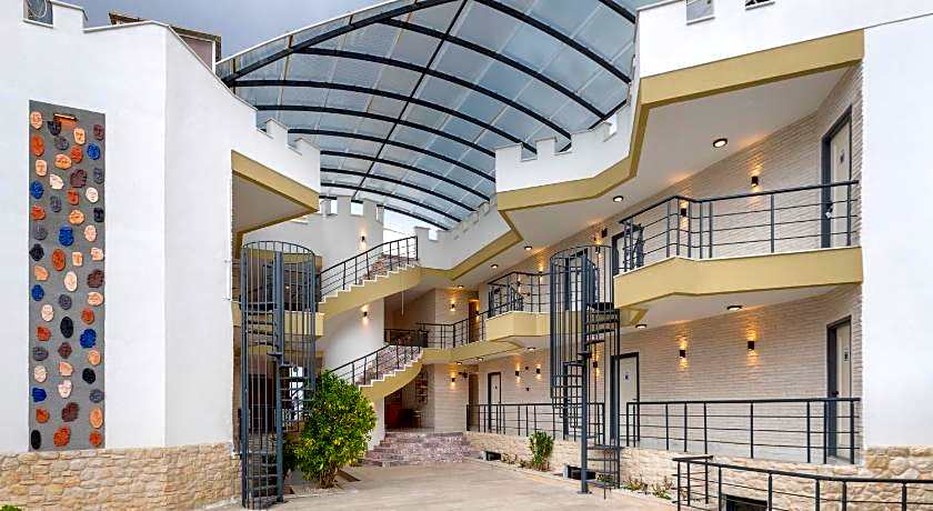 Royal Dream's Hotel