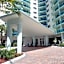 Tides Apt on Hollywood Beach