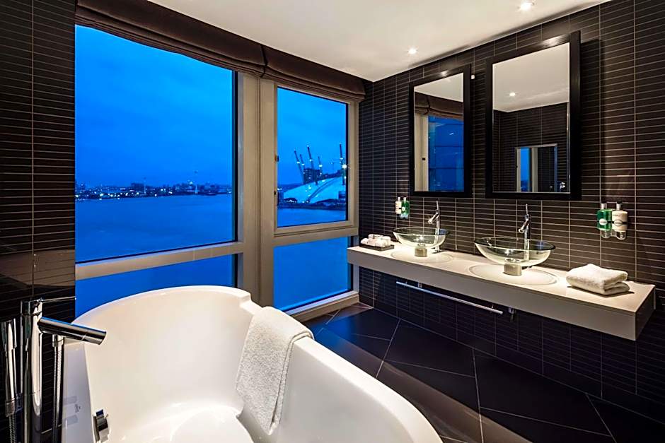 Radisson Blu Hotel, London Canary Wharf East