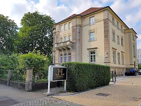 Hotel-Villa Lalee
