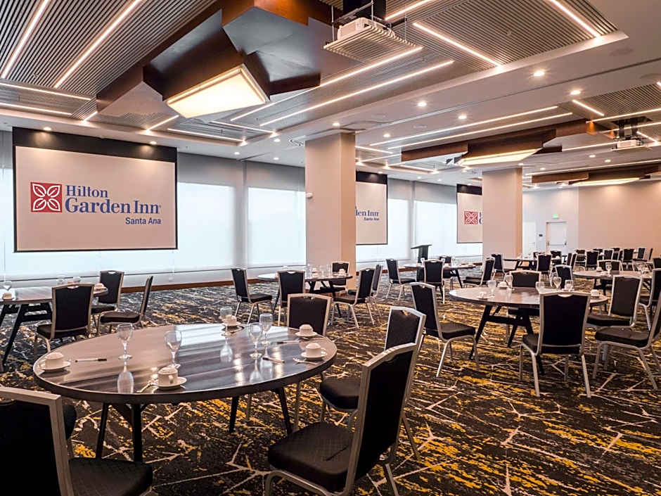 Hilton Garden Inn Santa Ana