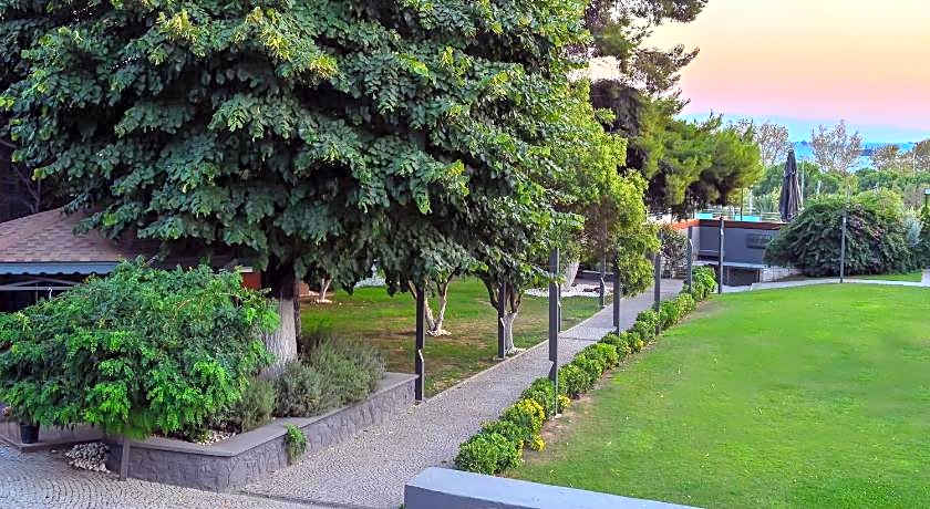 Denizatı Plus Hotel