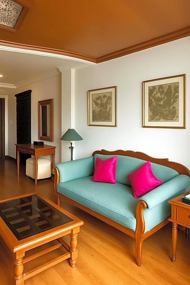 Orchid Hotel and Spa Kalim Bay