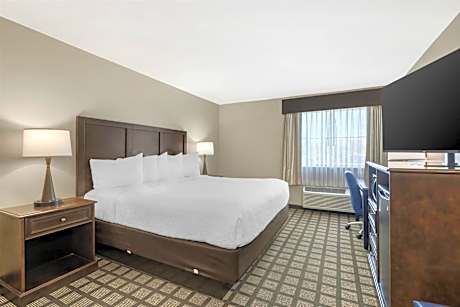 Best Western North Bryant Inn