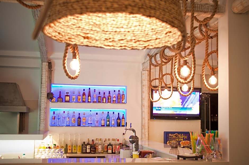 Malibu Boutique Studios & Bungalows