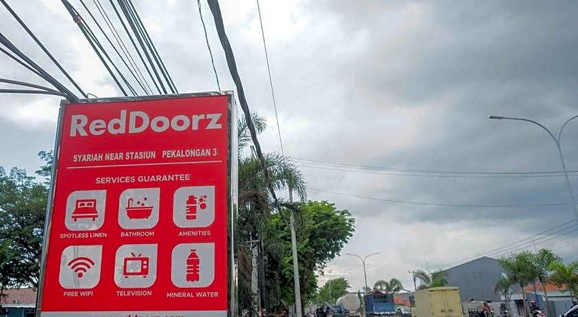 RedDoorz Syariah near Stasiun Pekalongan 3