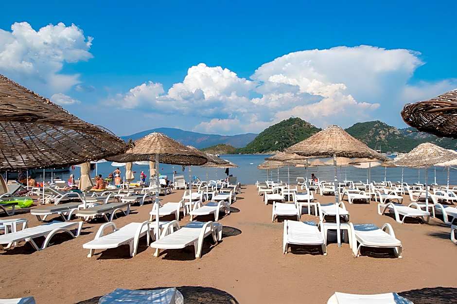 SUPREME BEACH İÇMELER Adults Only