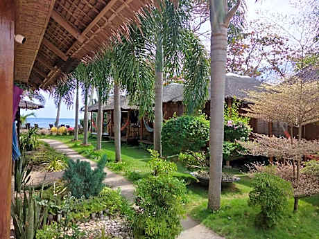 AivyMaes Divers Resort