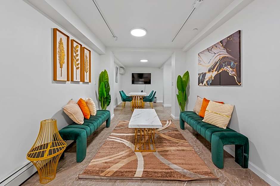 Upper East Side Luxury 3BR 2B 1700 square feet