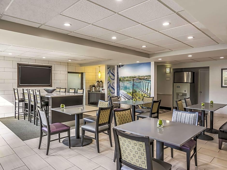 La Quinta Inn & Suites by Wyndham Jupiter