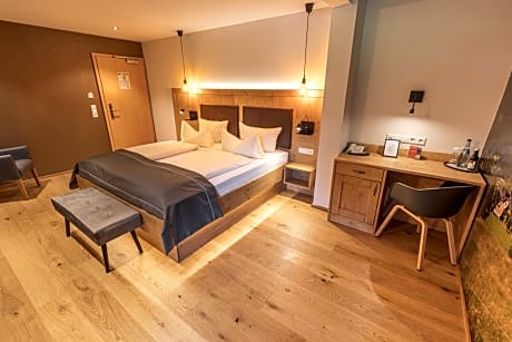 Large Single Room
