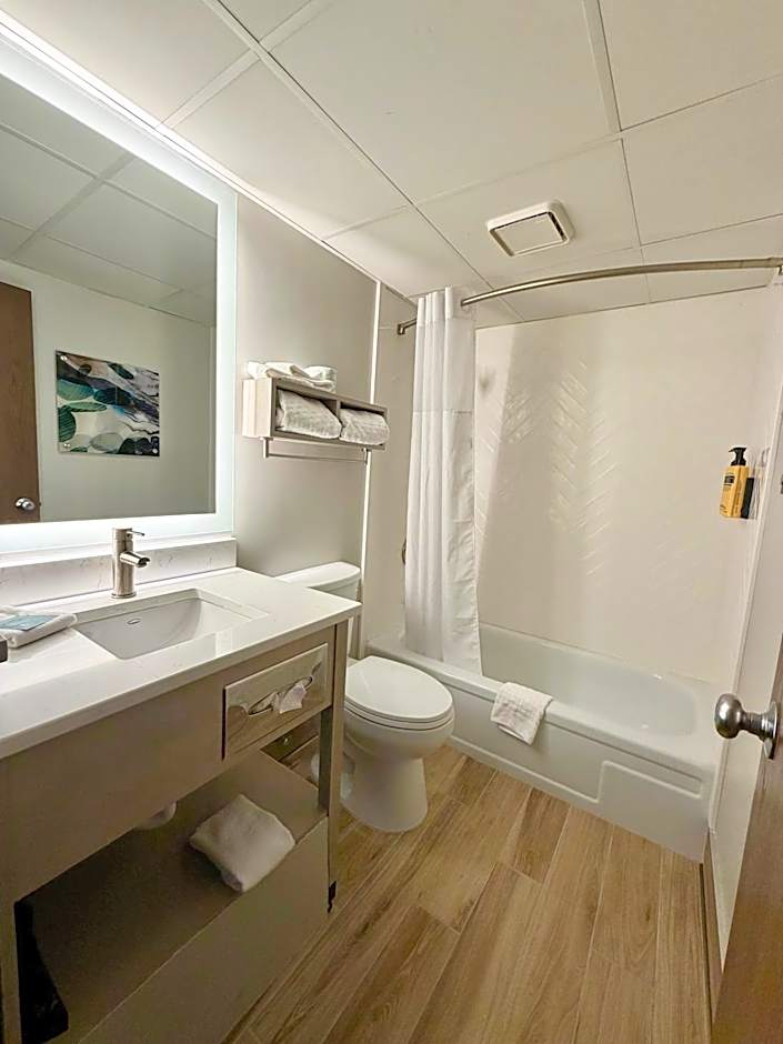 Best Western Plus Kelly Inn