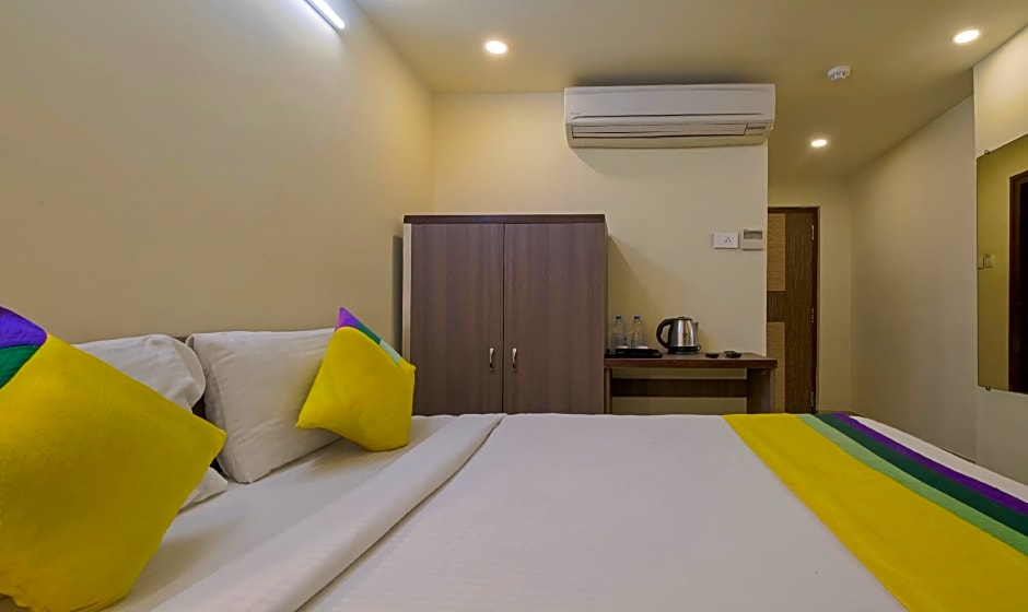 Itsy Hotels N Square