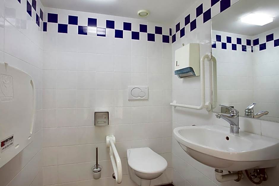Holiday Inn Express Geneva Airport By IHG