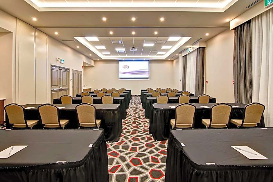 Hampton Inn By Hilton & Suites Grande Prairie, Alberta, Canada