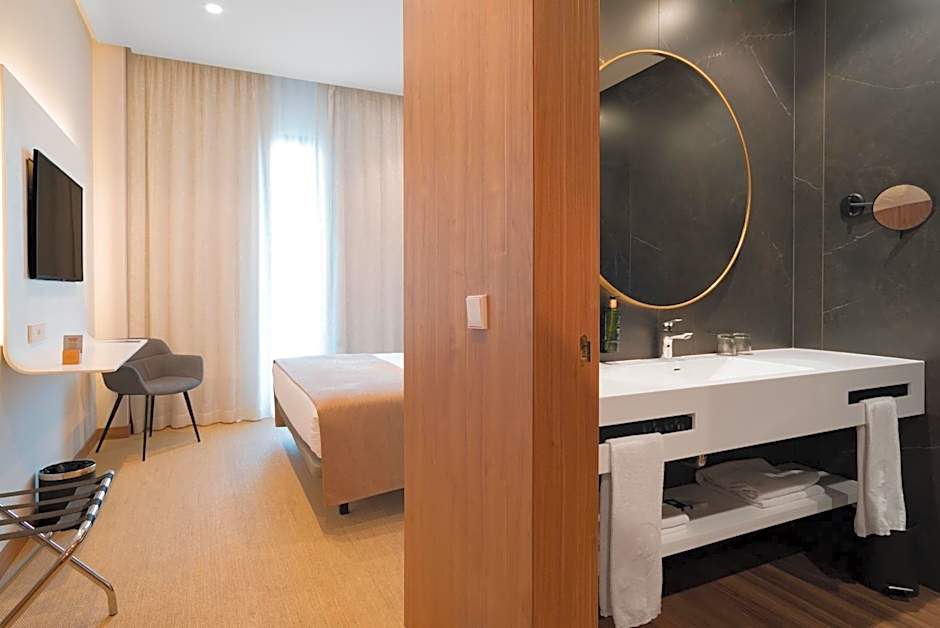 AJ Gran Alacant by SH Hoteles
