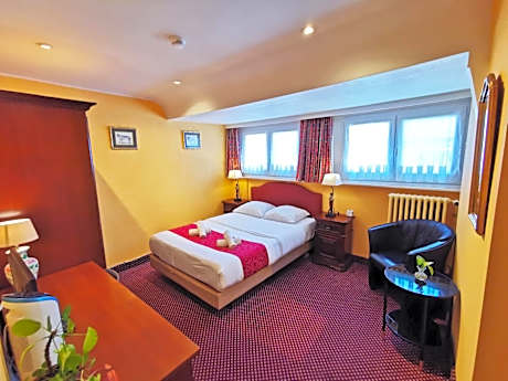 Classic Small Double Room