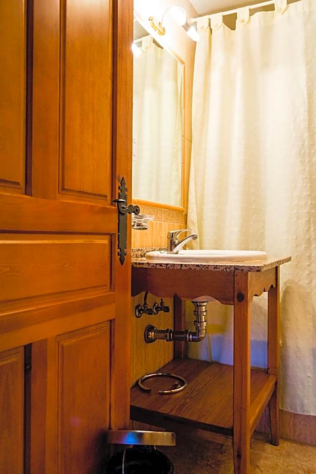 El Roble Hotel Restaurante