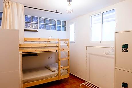 Bed in 4-Bed Dormitory Room