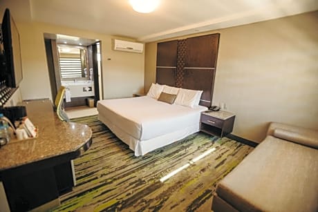 Superior King Room