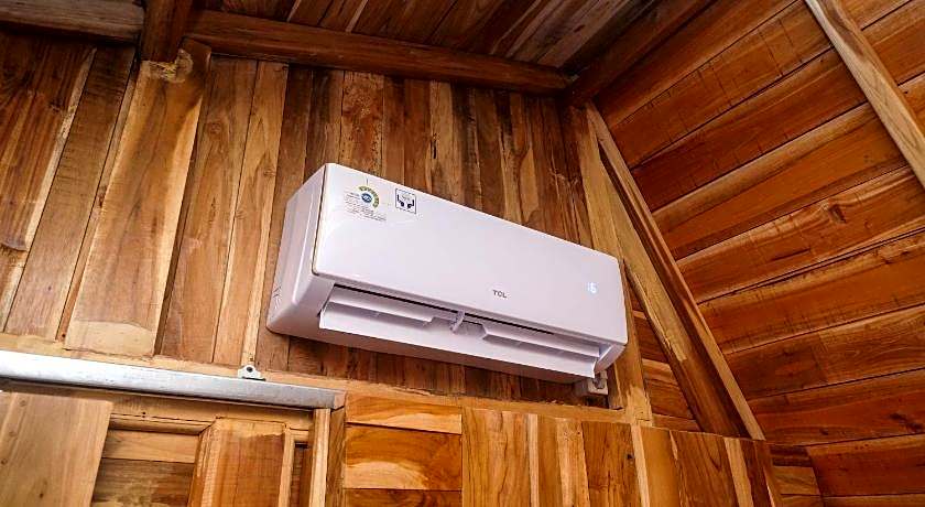 Urbanview Villa Kolopaking Kebumen by RedDoorz