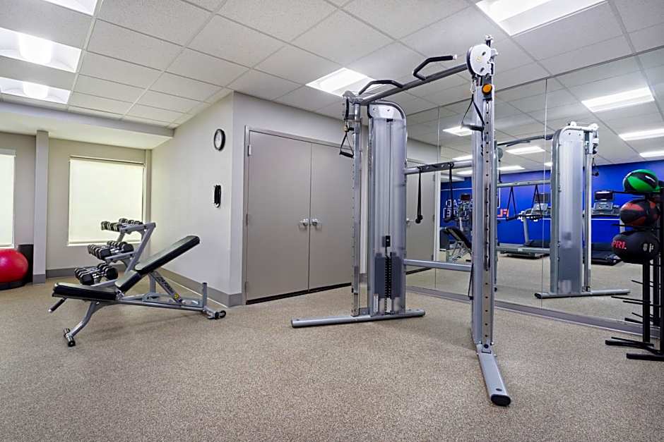 Holiday Inn Express & Suites Cincinnati Riverfront By IHG