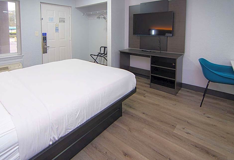 Studio 6 Extended Stay - West Palm Beach, FL
