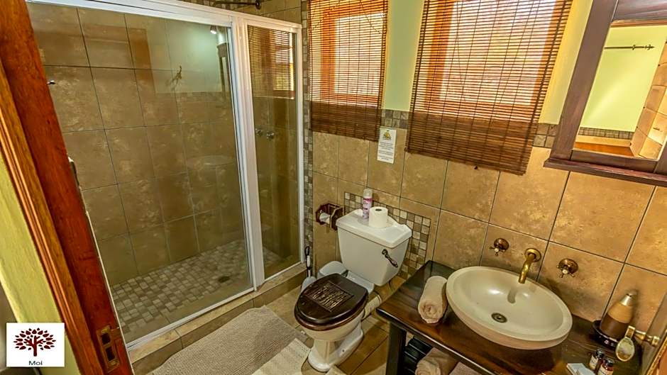 Zebula Golf and Wildlife Estate - Walk of the Eland Pax 12 - Moi Signature Luxury villa